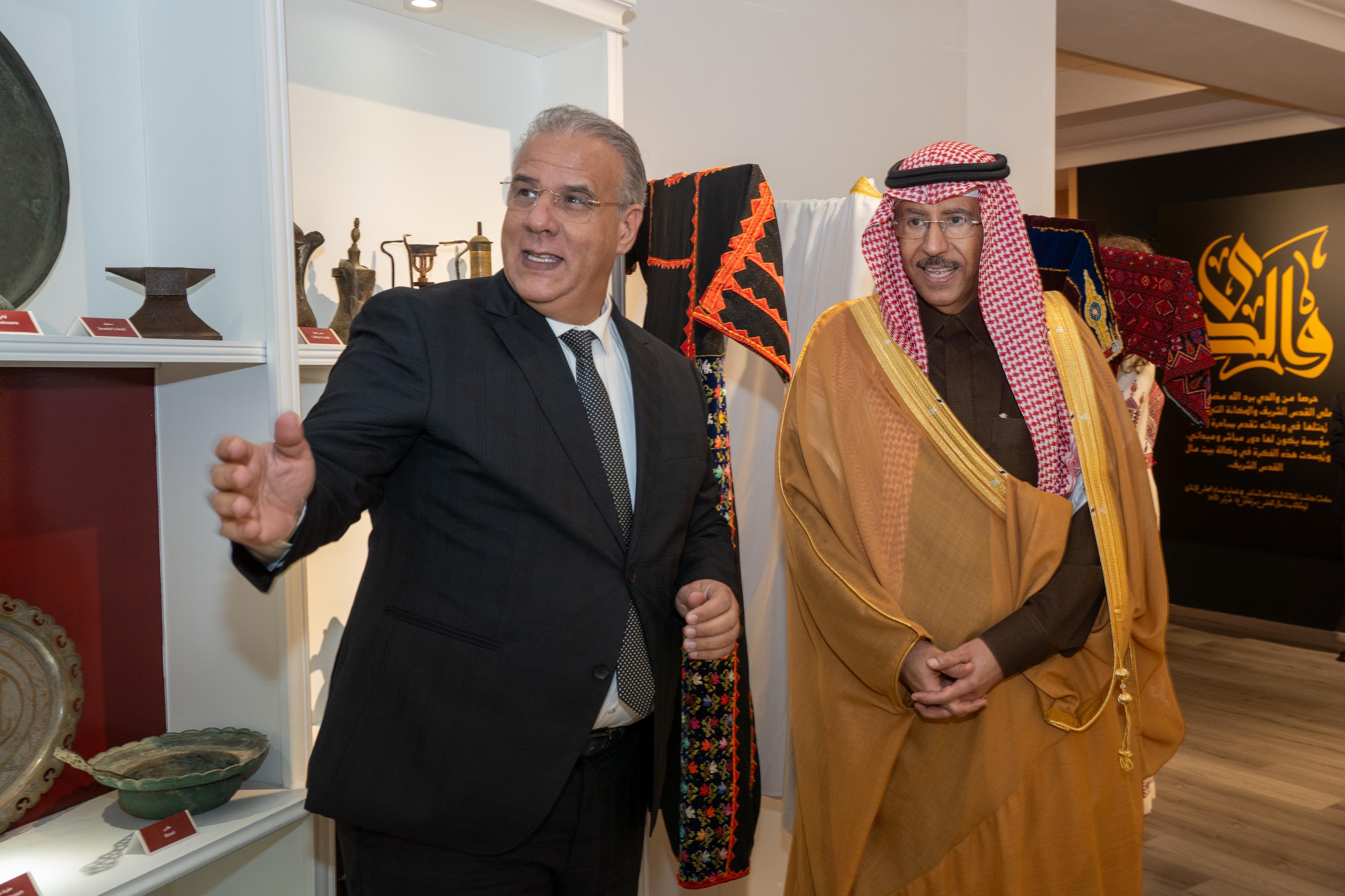 سفير خادم الحرمين الشريفين يقوم بزيارة للمدير المكلف بتسيير وكالة بيت مال القدس